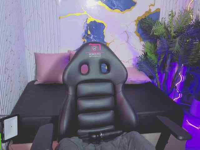 Lexy-tay webcam