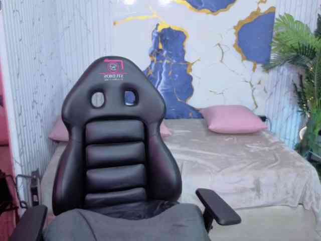 Lexy-tay webcam