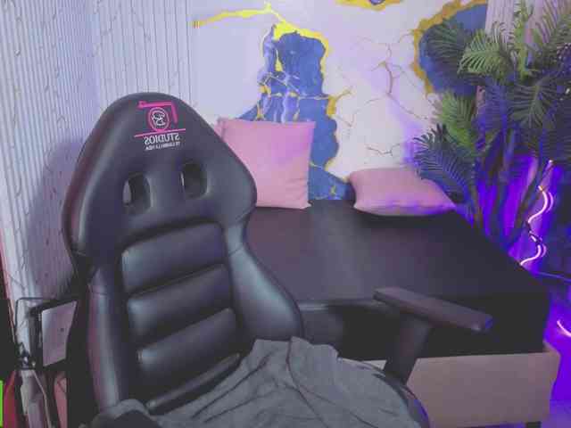 Lexy-tay webcam