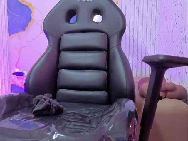 Lexy-tay webcam