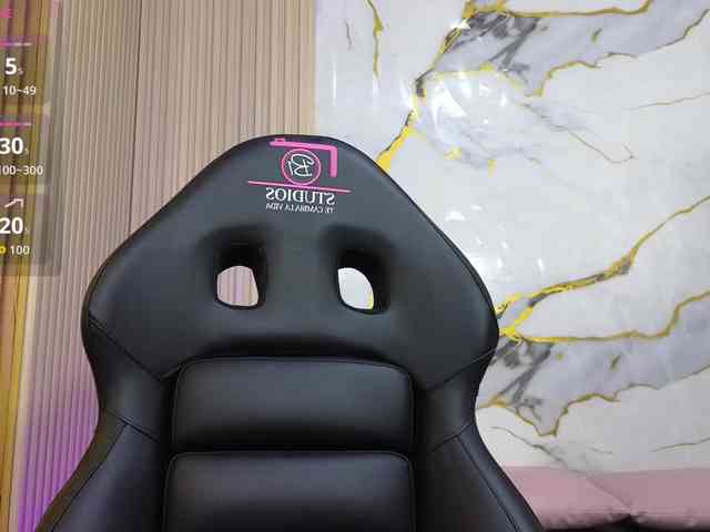 Lexy-tay webcam