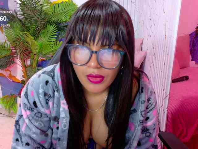 Lexy-tay webcam