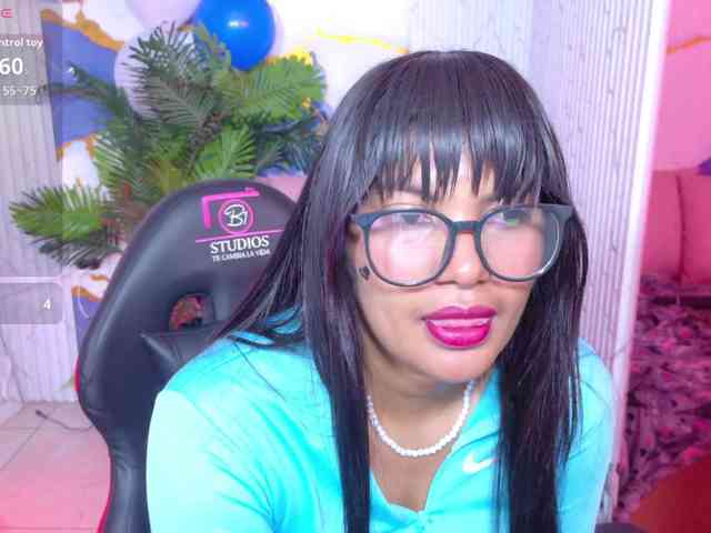 Lexy-tay webcam