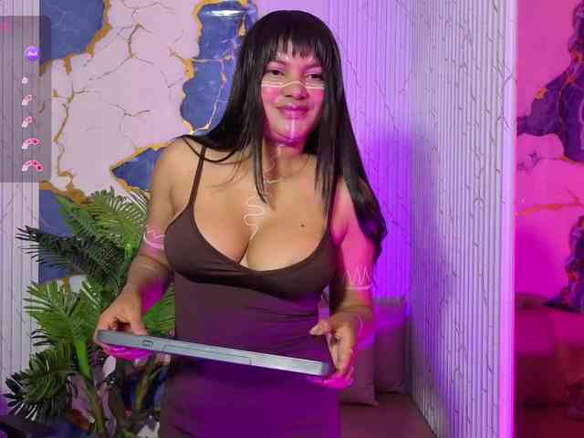 Lexy-tay webcam