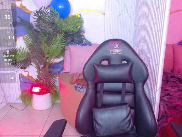 Lexy-tay webcam