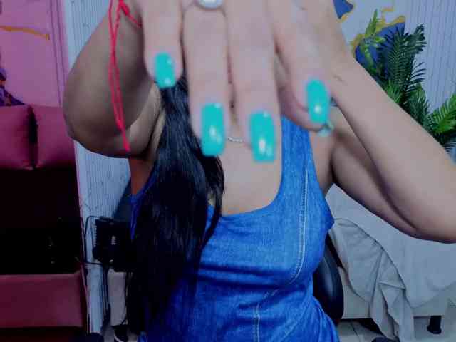 Lexy-tay webcam