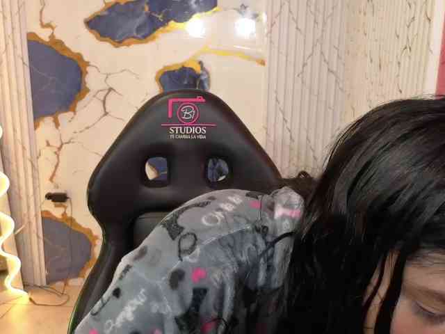 Lexy-tay webcam