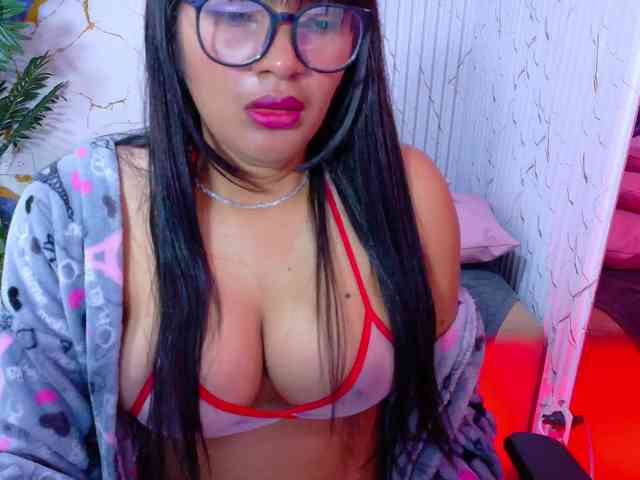Lexy-tay webcam