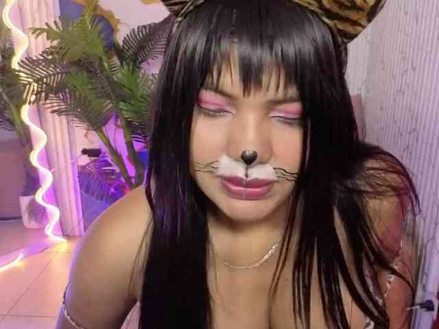 Lexy-tay webcam