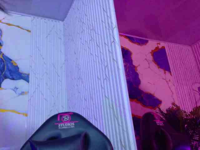 Lexy-tay webcam