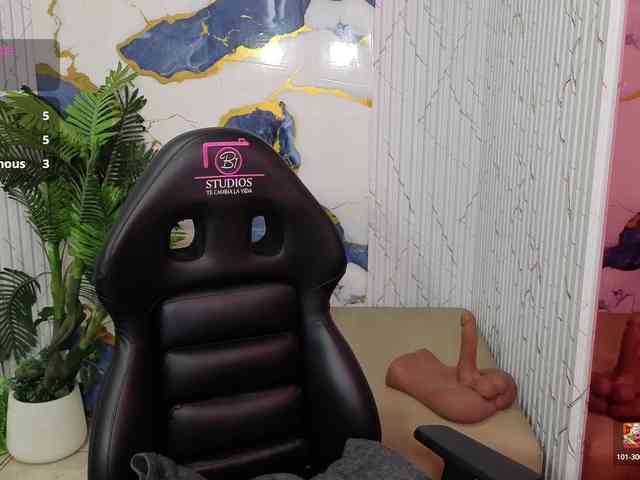 Lexy-tay webcam