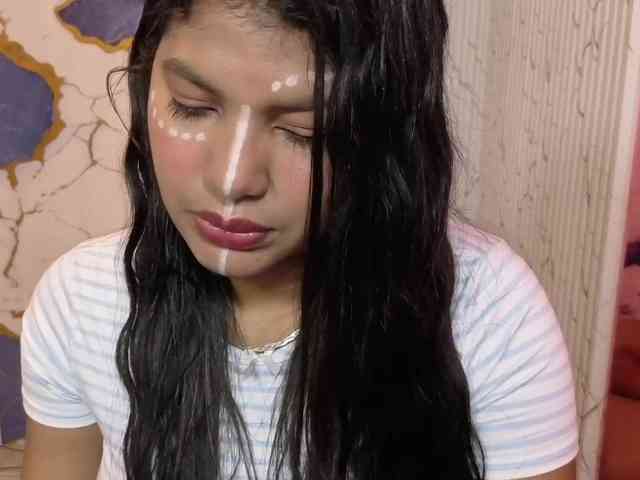Lexy-tay webcam