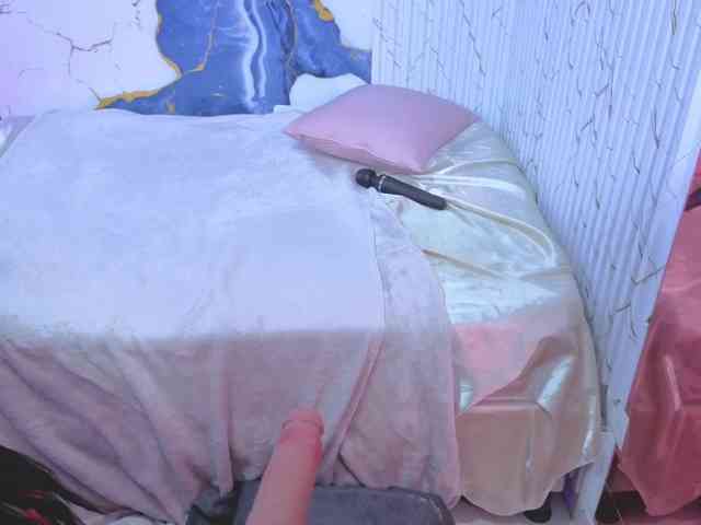 Lexy-tay webcam