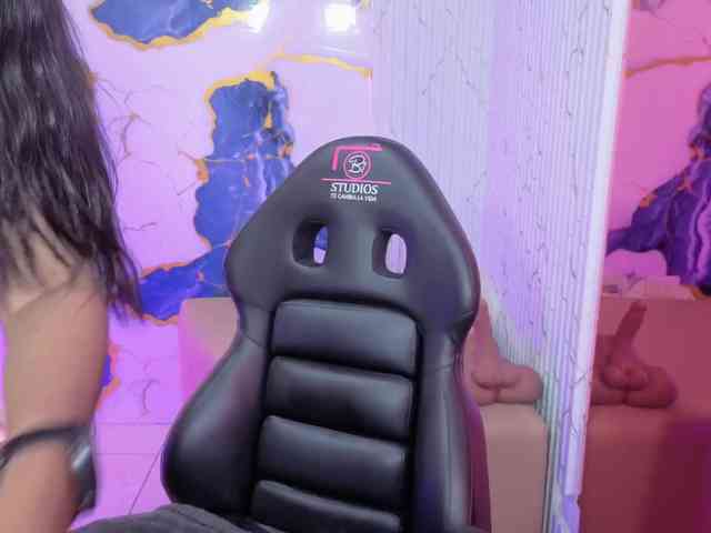 Lexy-tay webcam