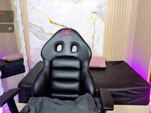 Lexy-tay webcam