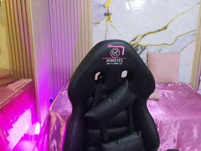 Lexy-tay webcam