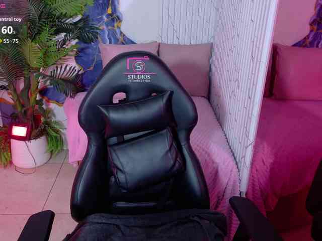 Lexy-tay webcam