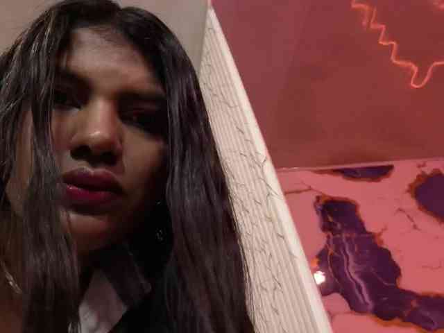 Lexy-tay webcam