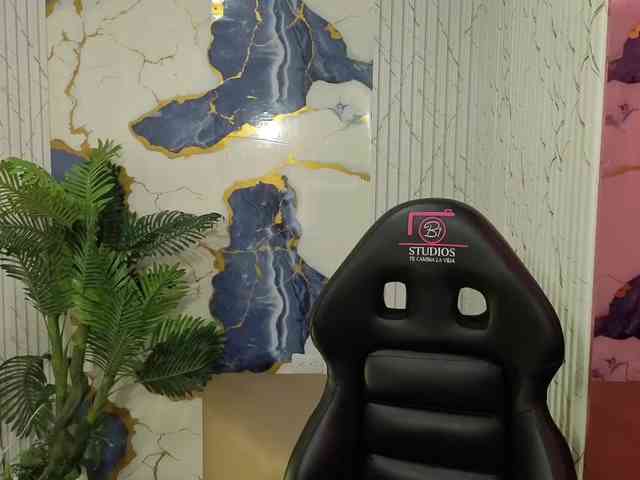 Lexy-tay webcam