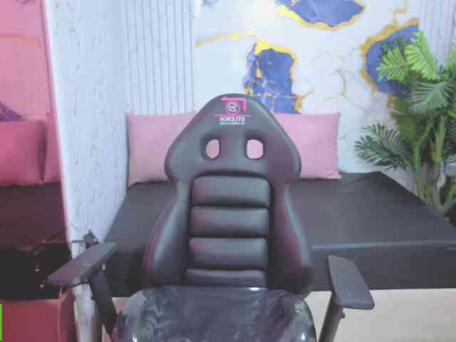 Lexy-tay webcam