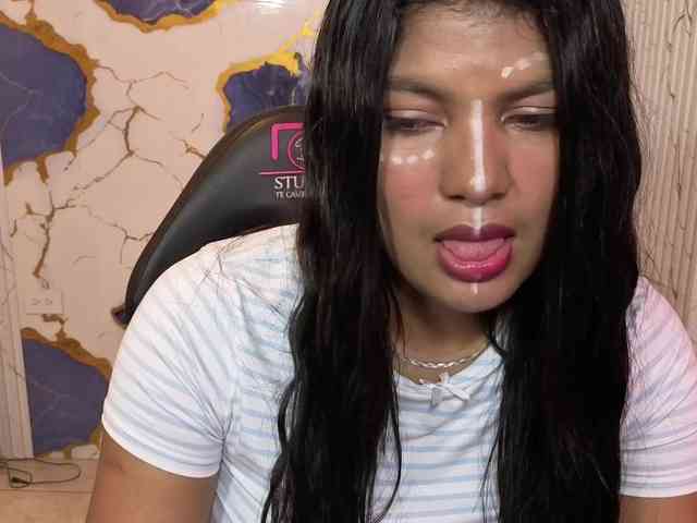 Lexy-tay webcam