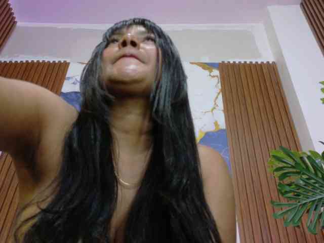 Lexy-tay webcam