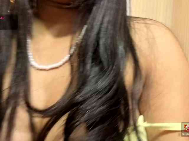 Lexy-tay webcam