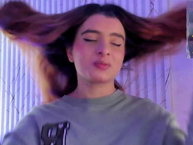 Naomy-tay1 live cam on BongaCams