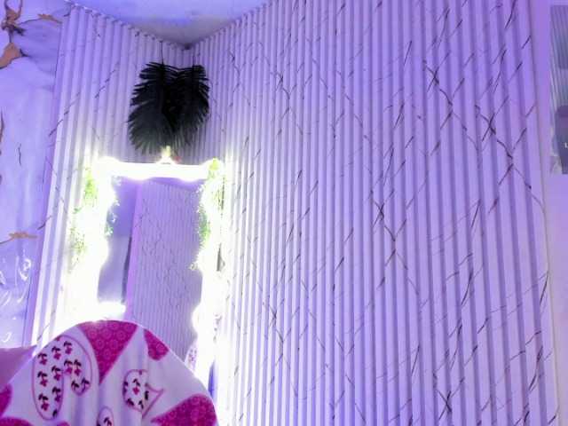 Naomy-tay1 live cam on BongaCams