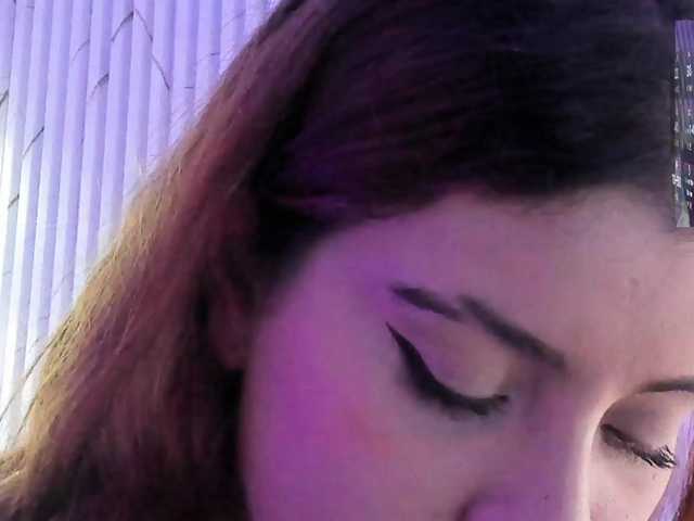 Naomy-tay1 live cam on BongaCams