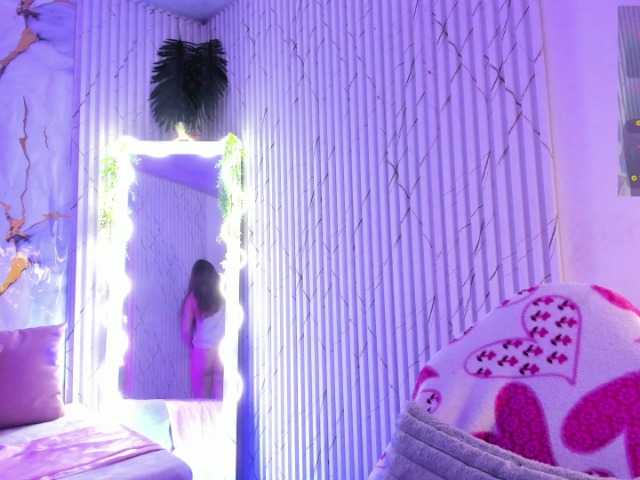 Naomy-tay1 live cam on BongaCams