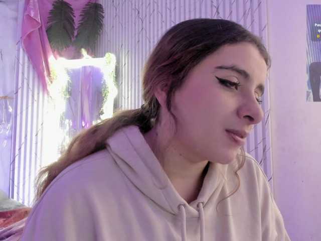 Naomy-tay1 live cam on BongaCams