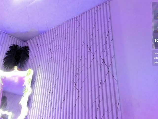Naomy-tay1 live cam on BongaCams