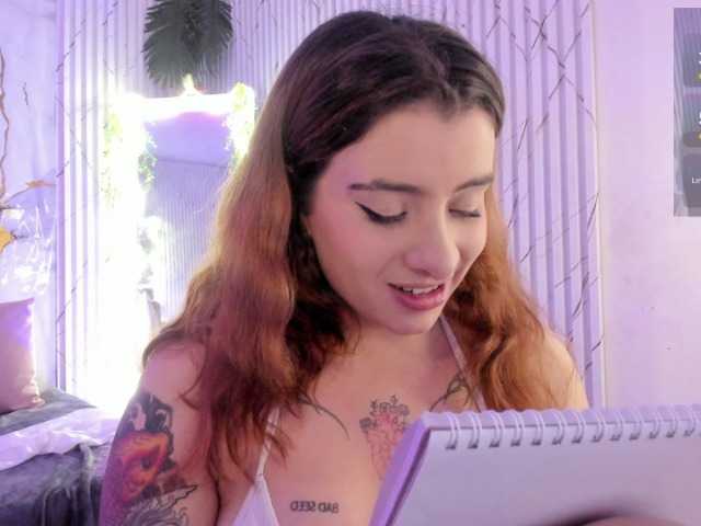 Naomy-tay1 live cam on BongaCams