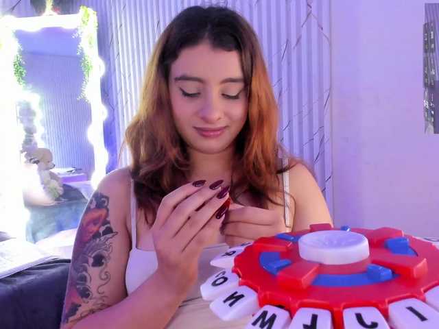 Naomy-tay1 live cam on BongaCams