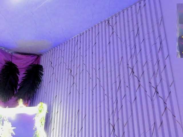 Naomy-tay1 live cam on BongaCams