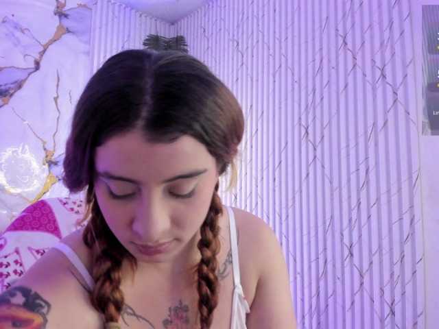 Naomy-tay1 live cam on BongaCams