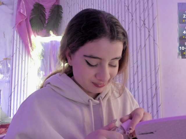 Naomy-tay1
