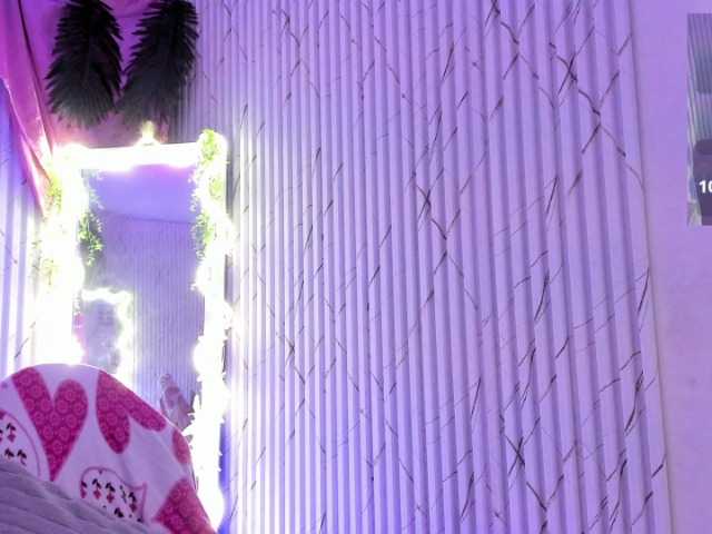 Naomy-tay1 live cam on BongaCams