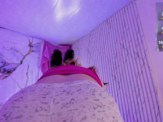 Naomy-tay1 live cam on BongaCams