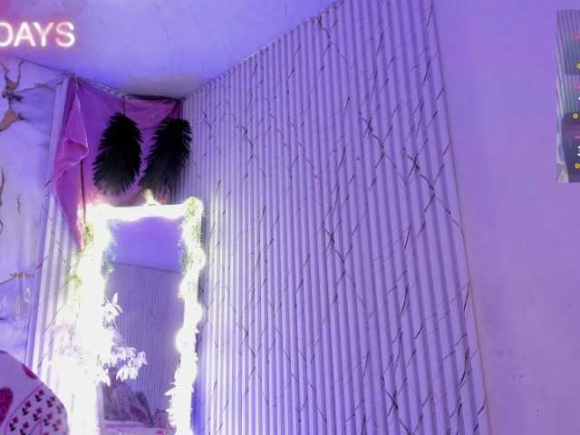 Naomy-tay1 live cam on BongaCams