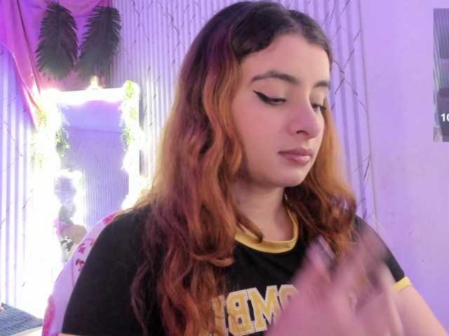 Naomy-tay1 live cam on BongaCams