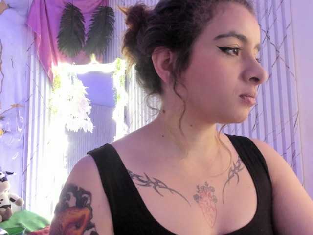 Naomy-tay1