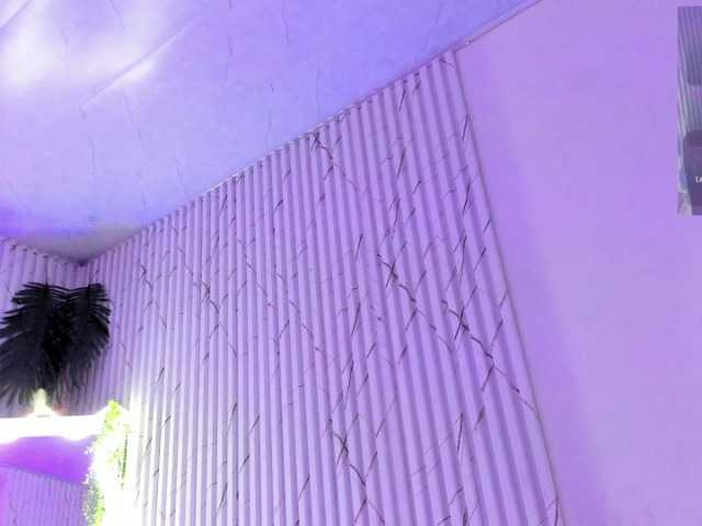 Naomy-tay1 live cam on BongaCams