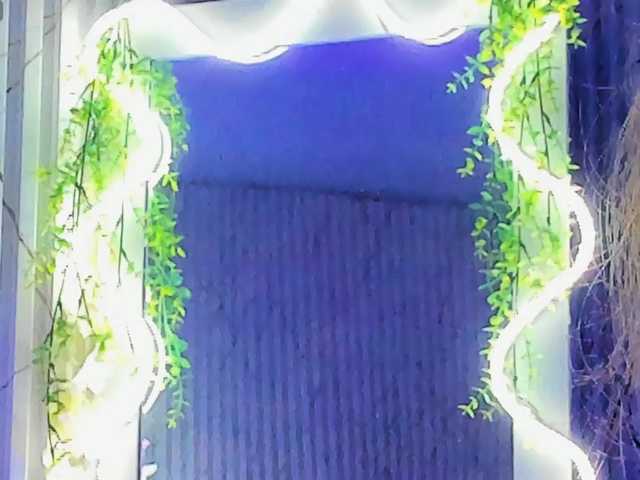 Naomy-tay1 live cam on BongaCams