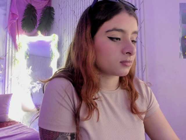 Naomy-tay1 live cam on BongaCams
