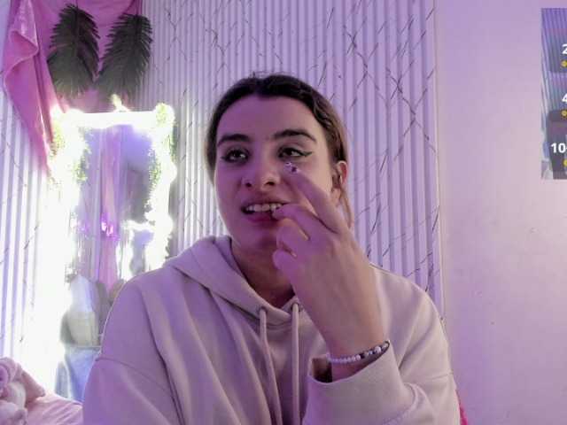 Naomy-tay1