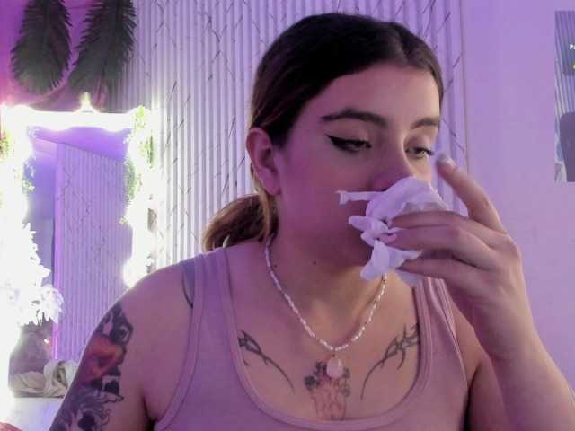 Naomy-tay1 live cam on BongaCams
