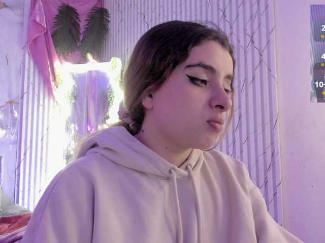 Naomy-tay1
