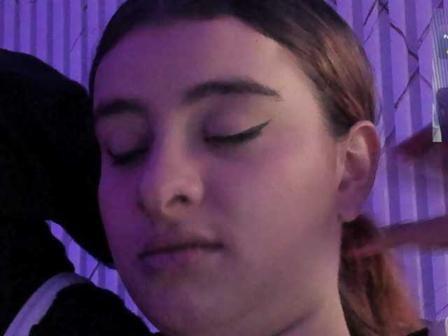 Naomy-tay1